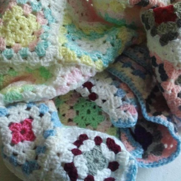 Crochet Granny Square Hand pieced Baby/Lap Quilt - Picture 2 of 4